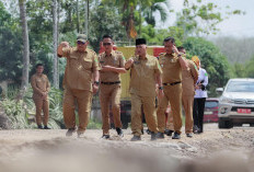 Progres Perbaikan Jalan Sekayu - PALI Masih Terus Berlanjut ,Wabup dan Sekda Muba Langsung Peninjauan 