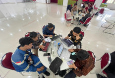 Kado Hardiknas: 9.534 siswa Siswa SD dan SMP Terima Bantuan Seragam Gratis! 