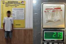 Sabu Tersembunyi dalam Kotak Permen Putih di Kamar, Pengedar di Bukit Lama Palembang Dibekuk