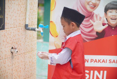 Kolaborasi Kemenag dan Unilever Indonesia Bersama Lifebuoy Cetak Duta Santri di Ponpes SMB Palembang