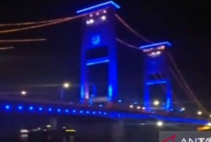 Jembatan Ampera Berwarna Biru, Peringati Hari Bahasa Isyarat Internasional 