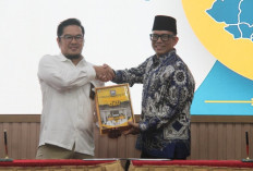 Bupati OKU Serahkan Laporan Keuangan ke BPK-RI Perwakilan Sumsel