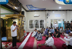 Gubernur Herman Deru Disambut Hangat Jamaah Masjid Nurul Yaqin dalam Safari Jumat di Palembang