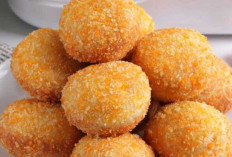 Roti Goreng : Jajanan Tradisional yang Tetap Populer di Tengah Tren Kuliner Modern