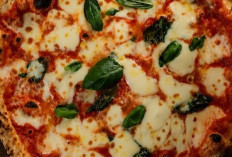 Rahasia Adonan Pizza Empuk dan Renyah, Kunci Utama Kelezatan Pizza Favorit Banyak Orang