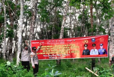 Polres OKU Pasang Spanduk Imbauan Cegah Karhutla