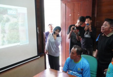 Ratu Dewa Tinjau Genangan Air di 16 Ulu: Kerahkan PUPR dan Salurkan Bantuan untuk Warga