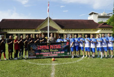 Turnamen Futsal Internal Meriahkan HUT Bhayangkara ke-79 di Polres Prabumulih