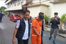 Ngaku Hilap, Pak Guru Cabul Siswi Sendiri