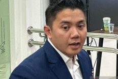 Seskab Teddy Bantah Isu Indonesia Chaos, Tegaskan Stabilitas Nasional Tetap Terjaga di Tengah Tekanan Global