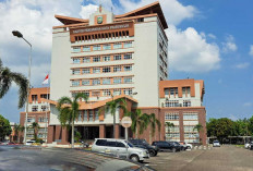 Dua Lift Rusak, Pegawai Pemkot Prabumulih Terpaksa Antre, Kabag Umum: Hari ini Teknisi Datang Untuk Perbaikan