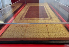 Songket Limar Bunga Cogan Berusia 100 Tahun Dipamerkan di Museum SMB II