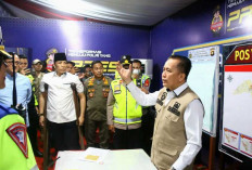 Penjabat Gubernur Sumatera Selatan  Tinjau Posko Pengamanan Lebaran dan Berikan Bantuan