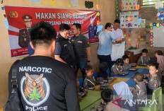 Polres OKU Beri Makan Siang Gratis Pelajar TK