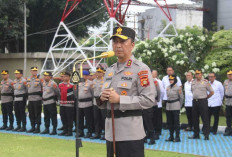 Kapolda Sumsel Periksa Senpi Personel saat Apel Pagi