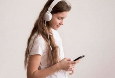 Kenali Risiko Kesehatan Anak Usai Menggunakan Headphone !