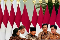 Me-Reshuffle Berorientasi Demi Rakyat : Soal Ketegasan Prabowo 