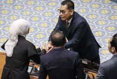 Adies Kadir Ditunjuk DPR sebagai Calon Hakim MK, Istana Tunggu Surat Resmi