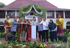 Palembang Luncurkan Prangko Penanda Kota