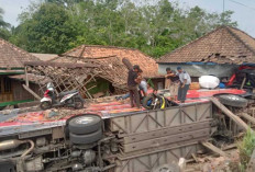 Bus Sinar Dempo Terjun ke Jurang: Seruduk Rumah Warga hingga Hancur, Begini Kondisi Penumpang !