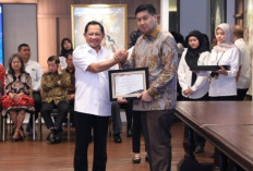 Tito Karnavian Raih Penghargaan HAPERNAS 2025