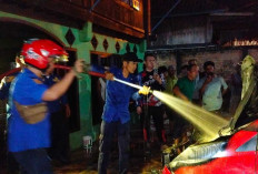 Mobil Calya Terbakar di Dalam Garasi 