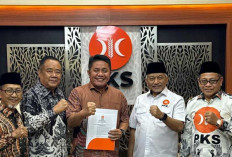 Resmi ! Presiden PKS Serahkan SK Bacagub dan Bacawagub Sumsel ke Herman Deru dan Cik Ujang