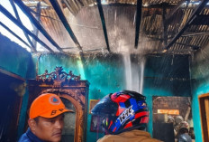 Rumah Kosong Nyaris Habis Terbakar 