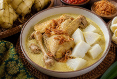 Ketupat Kuah Oper Ayam, Favorit Keluarga Saat Lebaran 