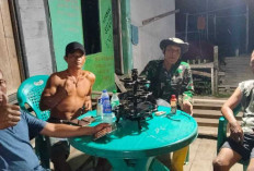 Bersama Warga, Babinsa Koramil Sungai Menang Patroli Siskamling
