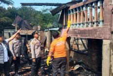 Diduga Dipicu Korsleting Listrik, Rumah Panggung di Desa Pangkul Prabumulih Ludes Terbakar