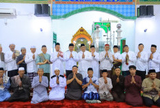 Wagub Cik Ujang Safari Jumat di Masjid Al-Ikhlas, Salurkan Bantuan untuk Pembangunan Masjid 