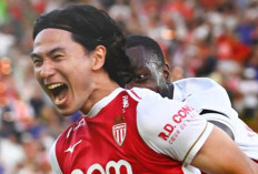 Gol Minamino Tumbangkan Juara Bertahan