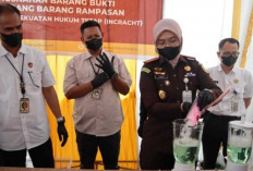 Dipimpin Kajari Asvera Primadona, Kejari Prabumulih Musnahkan Ratusan Gram Sabu dan Barang Bukti Kejahatan