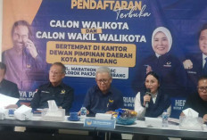 Serius Maju Pilwako Palembang : Nandriani Kembalikan Formulir Pendaftaran di NasDem 