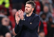Michael Carrick Resmi Nahkodai Manchester United