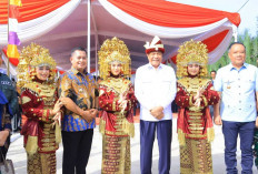 Cik Ujang Dampingi Menko Polkam Tinjau Kampung Nelayan Merah Putih Sungsang