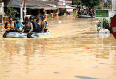 12 Daerah Siaga Banjir : Dibutuhkan Sinergi Pencegahan dan Tindakan Bantuan  !   