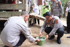 Polres OKU Renovasi Rumah Tidak Layak Huni