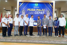 Bupati Toha Terima Sertifikat Desain Jembatan P6 Lalan, Minta Pembangunan Dipercepat