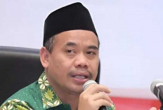 Islam Moderat Hadirkan Syariat dalam Kebhinekaan   