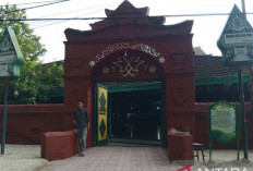 Tradisi Unik ‘Azan Pitu’ : Seruan Tujuh Suara yang Menembus Zaman !