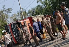 Tragis! Mobil Damkar Terbalik di Musi Rawas, 1 Petugas Gugur Saat 1 Kritis