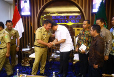 Herman Deru- Abusama Bahas HUT dan Perbaikan Infrastruktur Jalan