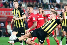 Thom Haye dan Mees Hilgers: Cinta dan Benci Setelah Almere City Dihancurkan Twente 0-5