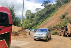 UPDATE Banjir Bandang Sumatera Barat : Akses Jalan Bukittinggi-Padang Kembali Dibuka Setelah Longsor !  