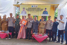 Serah Terimakan Rumah Layak Huni Bagi Janda Paruh Baya di Tanjung Raja, Ini Pesan Wakapolres OI