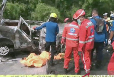 Kecelakaan Maut di Jalur Contraflow KM 58 Tol Jakarta-Cikampek : 12 Orang Dikabarkan Tewas !