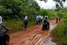 Jalan Lubuk Tunggal–Kuang Dalam Rusak Parah, PUPR Ogan Ilir :Tunggu Cuaca Bersahabat untuk Perbaikan 