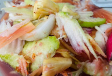 Rujak Kuah Pindang, Sensasi Segar Pedas Asam yang Bikin Lidah Bergoyang